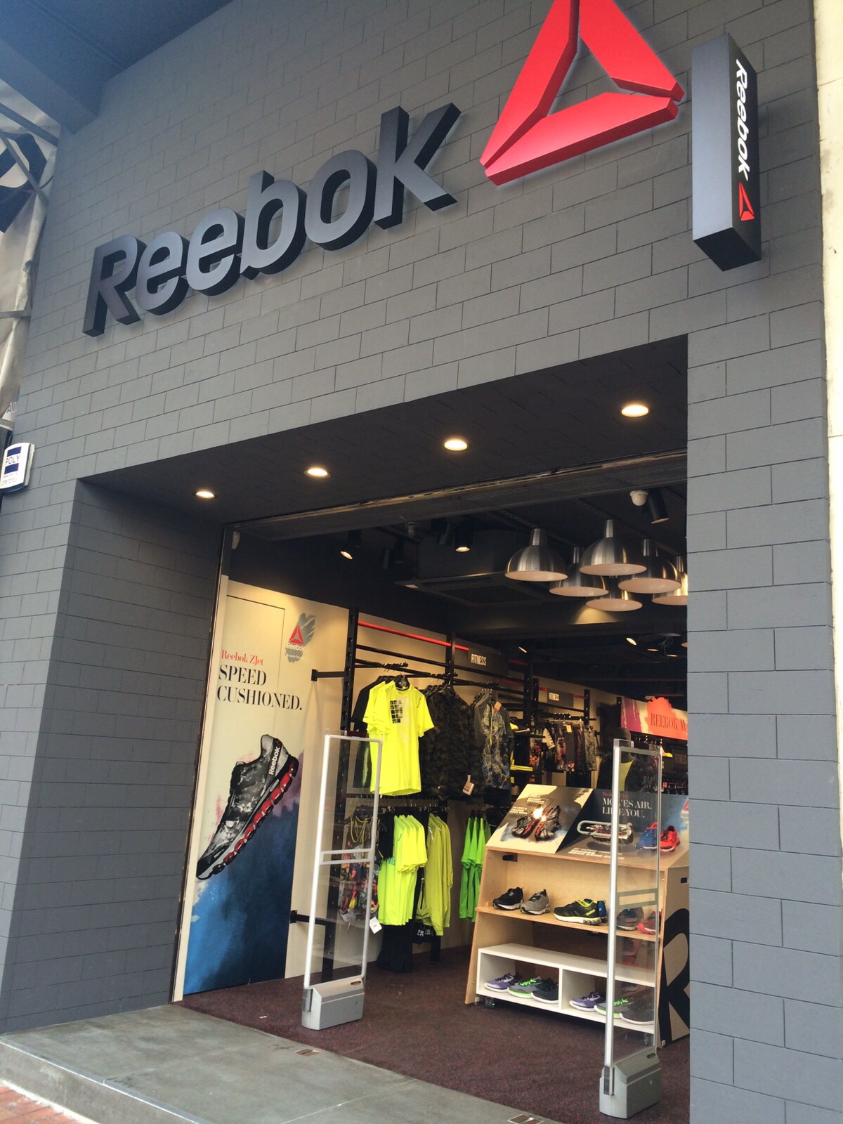 reebok exclusive store near me